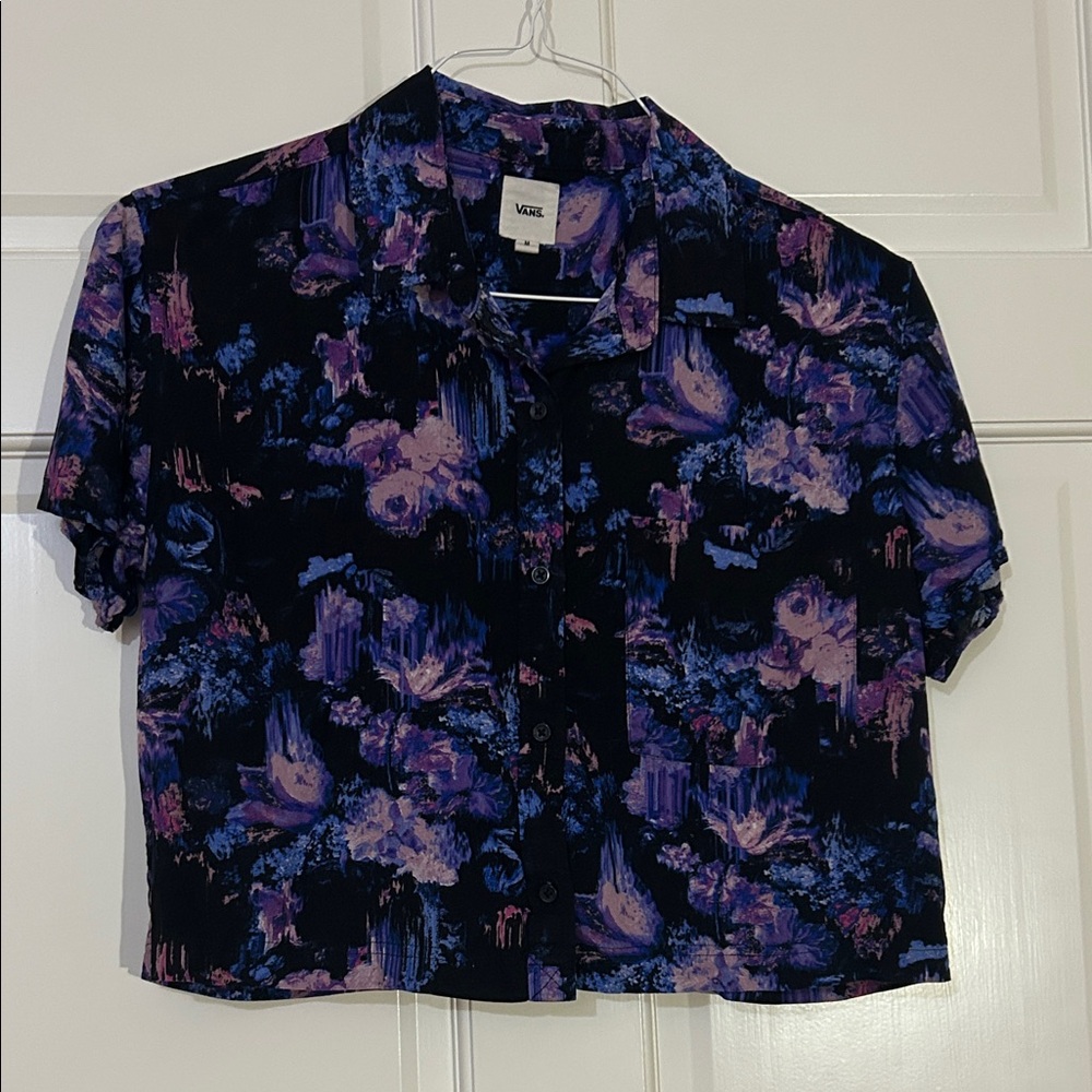 Vans Women's Button Down Cropped Shirt - Black and Purple Floral